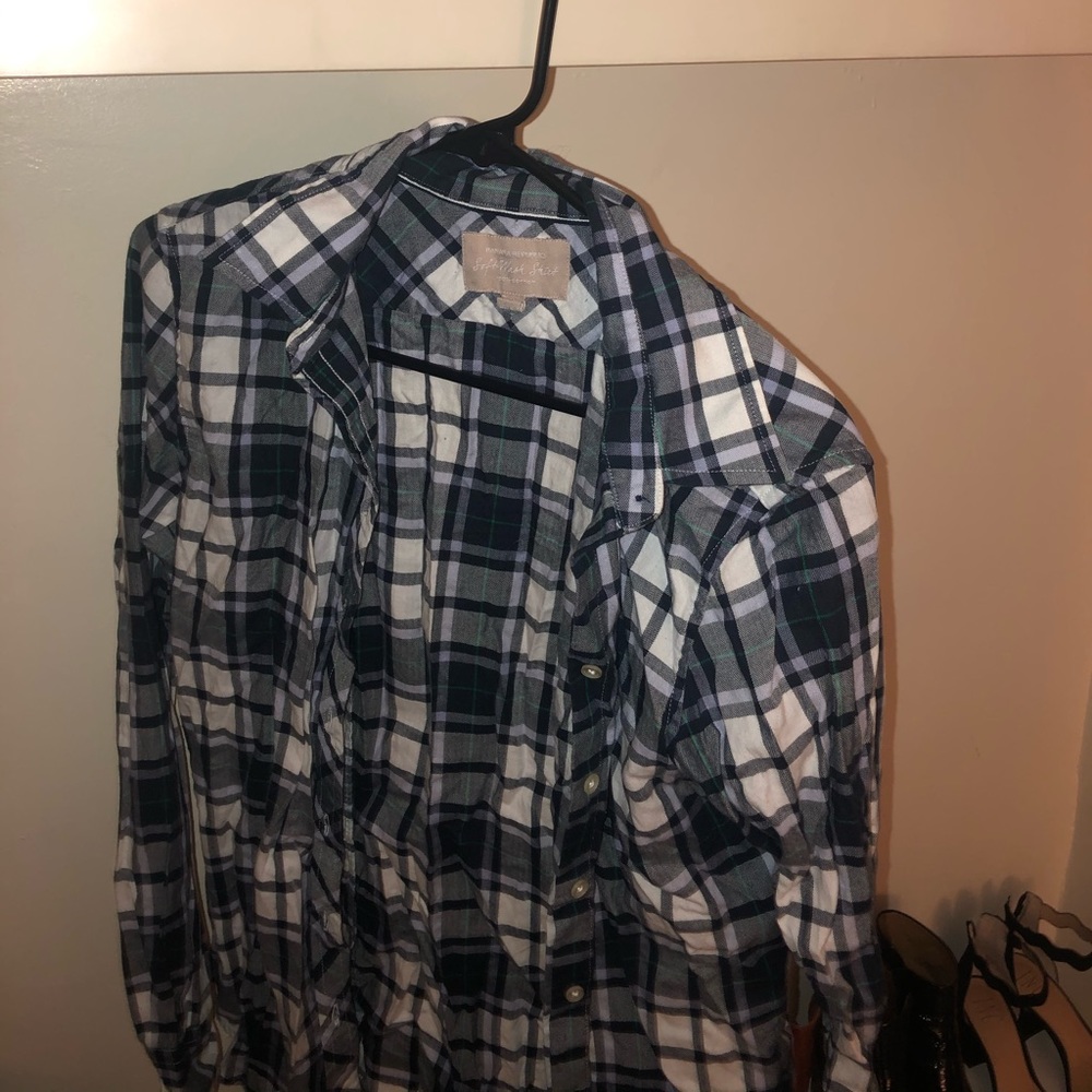 Lightly used flannel/plaid buttoned blouse